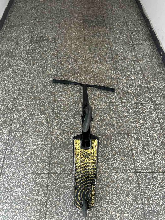 Тротинетка за трикове Lucky Prospect/ethic bar