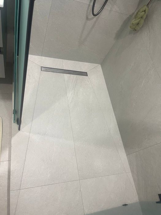 Кафельшик керомагранить плиточник.