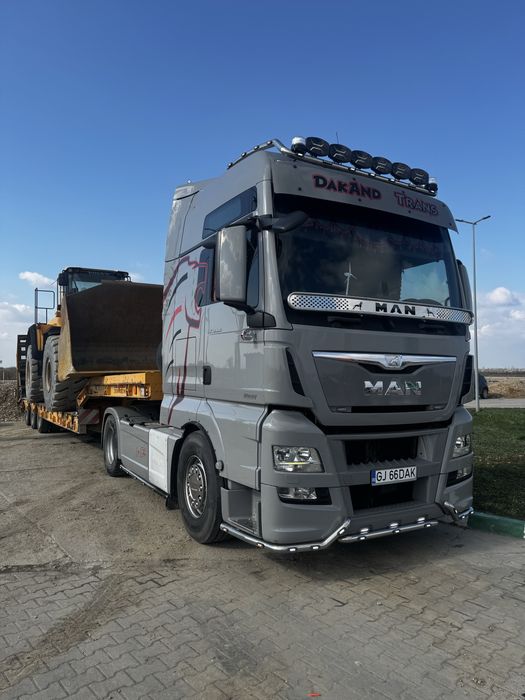 Cap tractor MAN TGX D38 18.520