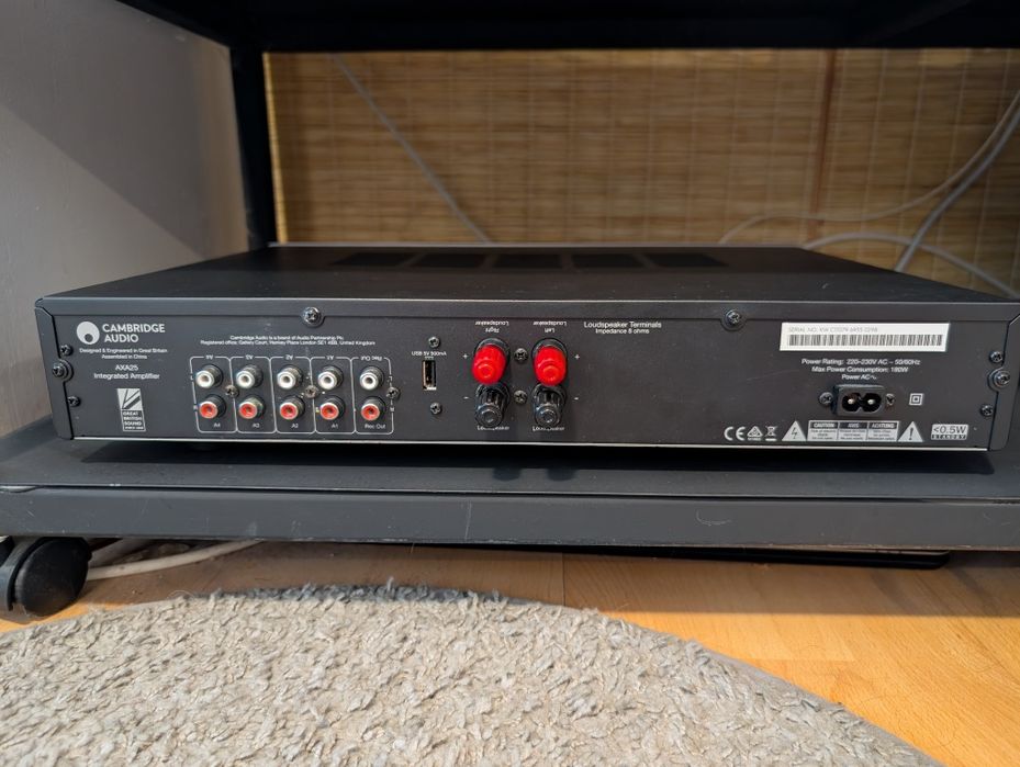 Amplificator integrat Cambridge Audio Axa25