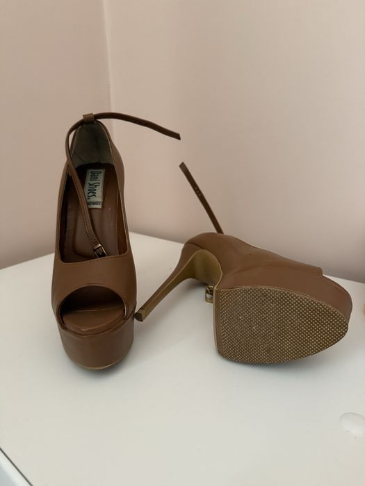Обувки на ток Dani Shoes