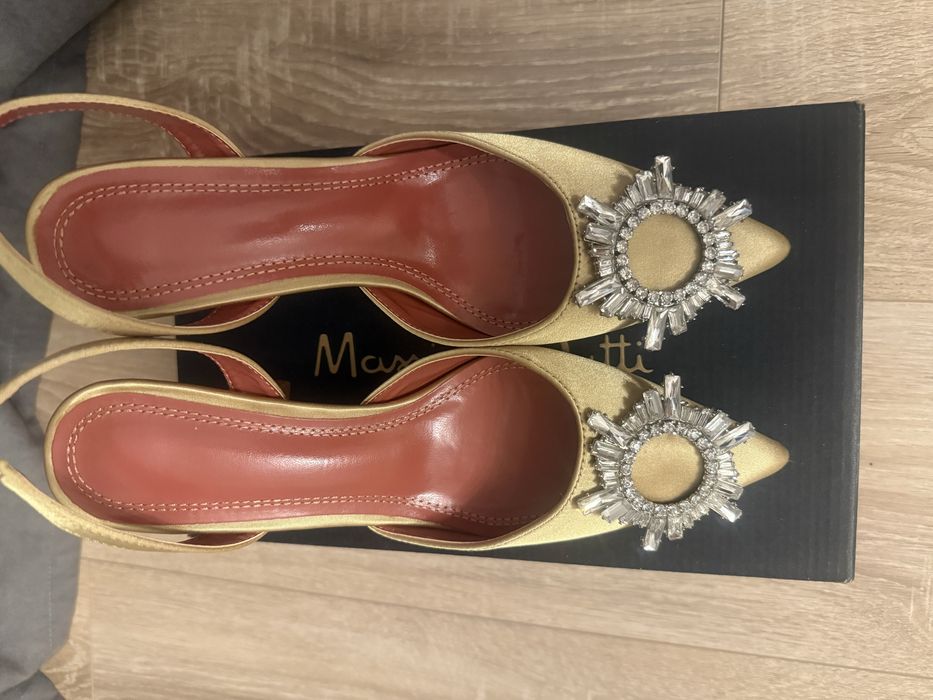 Туфельки в стиле Amina Muaddi