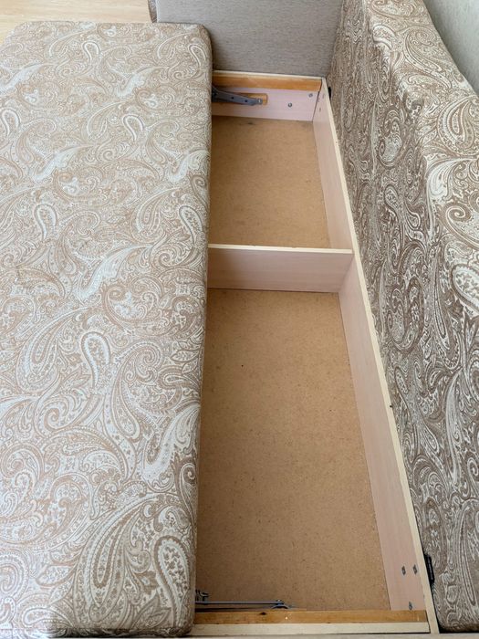 Продам диван с креслом