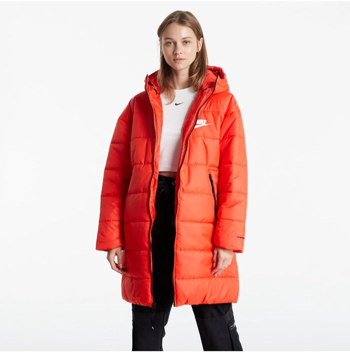 Дамско яке : Nike Women Sportwear Therma-Fit Repel Classic Hooded S
