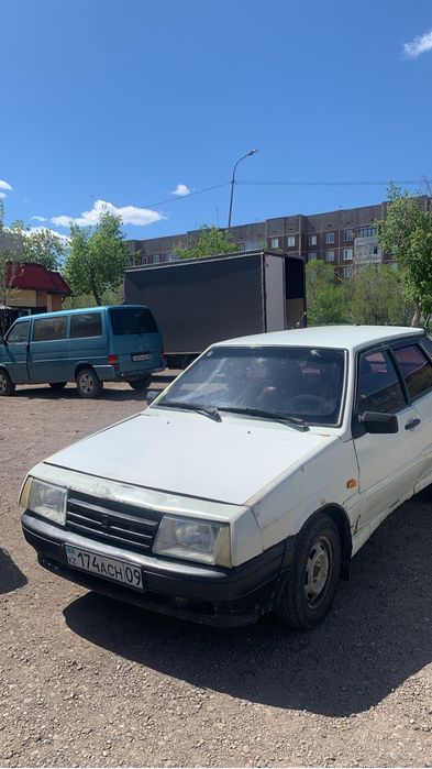 продаю ваз 2109