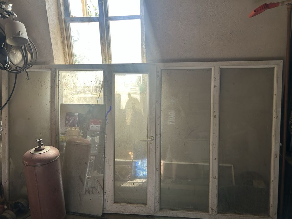 Продается окно ширина (285) высота (155)