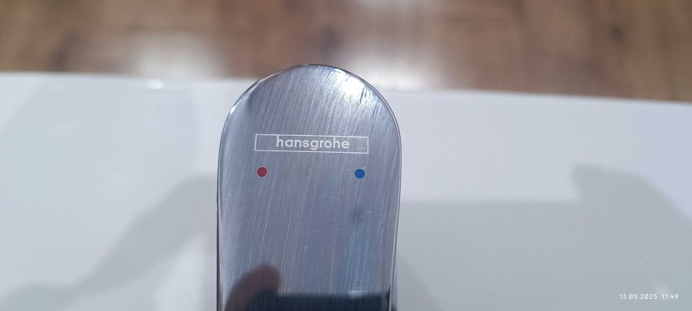 Две нови бидета, комплект със смесител.