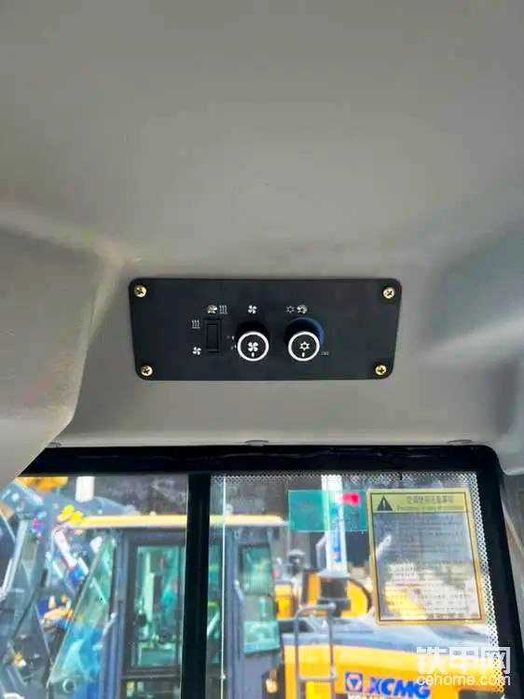 Погрузчик XCMG XC958 3,2 куба джойстик