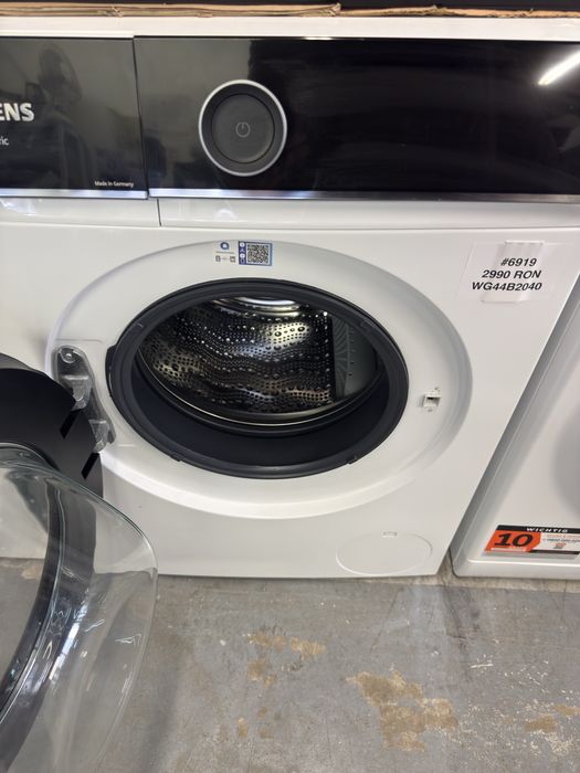 Mașină de spălat rufe Siemens WG44B2040