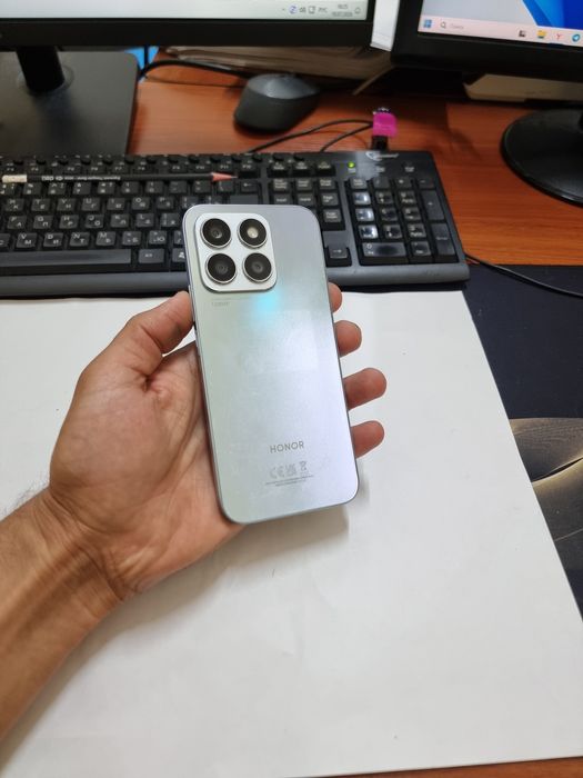 Honor X8b 8+8/256gb ideal ochilmagan usta kurmagan aybi yuq toza
