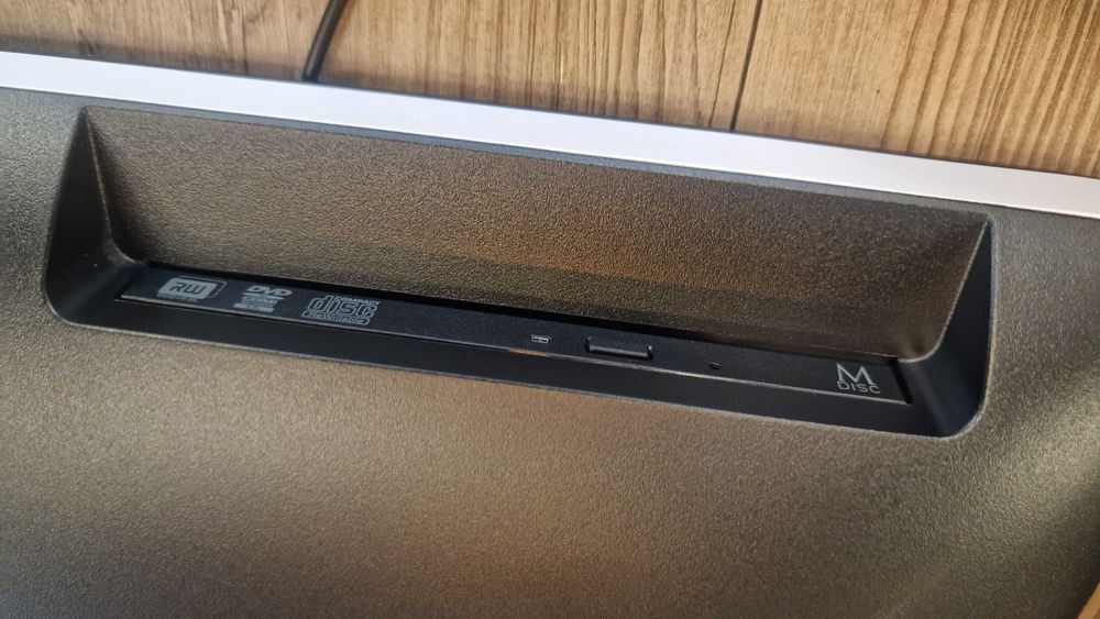 sistem pc all in one HP hp 22-3103nq i3 4Gb ram 500Gb