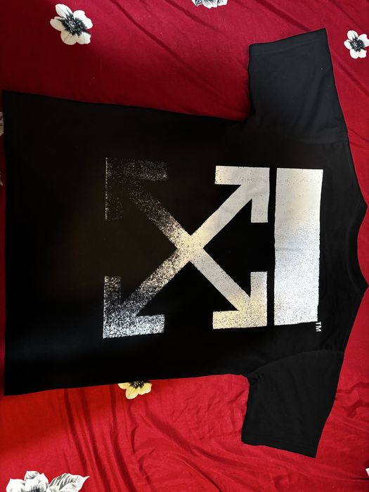 Tricou  OFF  WHITE nou fară etichetă