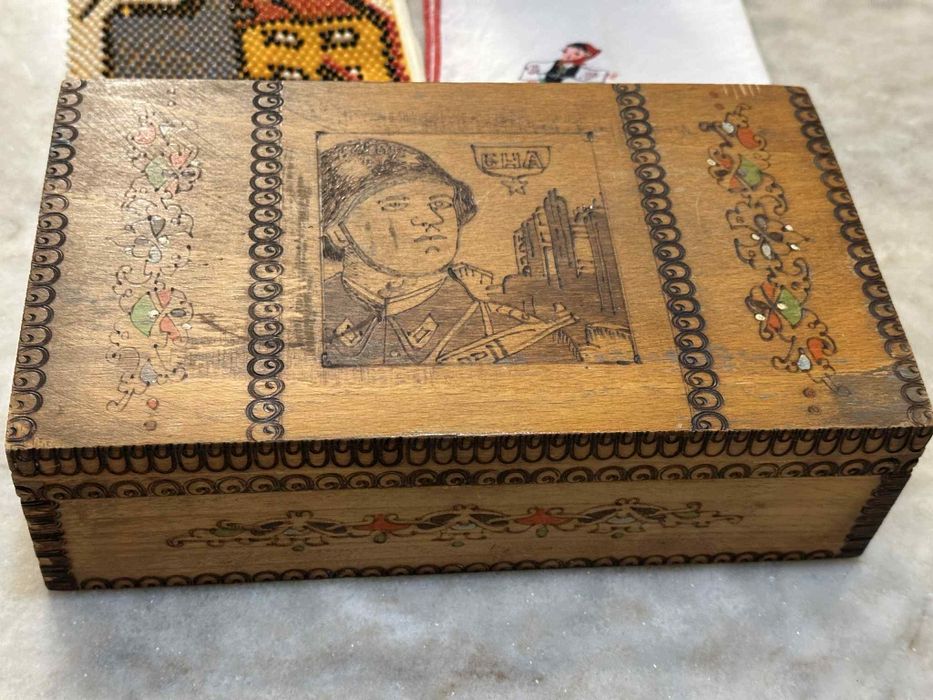 ЛОТ от антикварни предмети