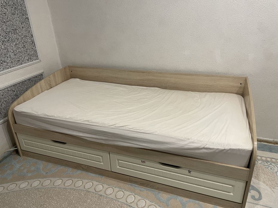 Продам матрац в хорошем состоянии