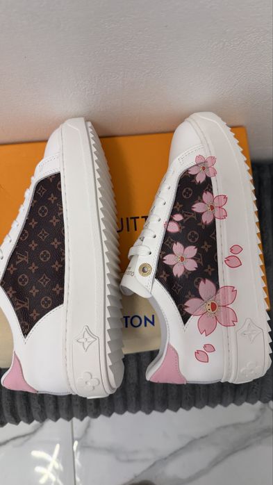 Маратонки Louis Vuitton
