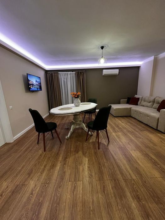 Inchiriez apartament în regim hotelier