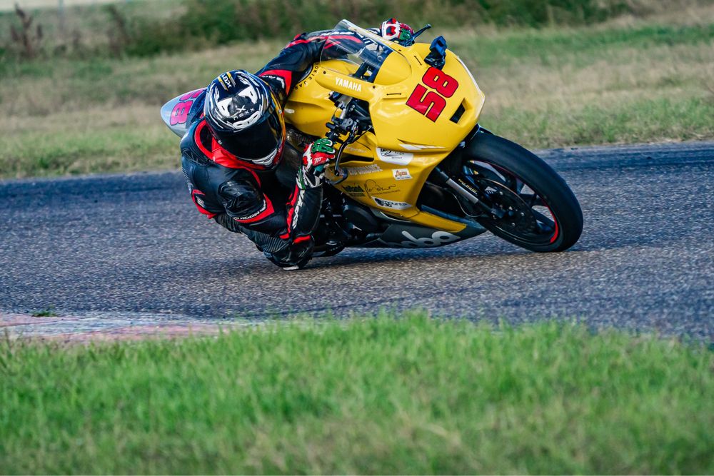 Cf moto 300 SR pentru circuit