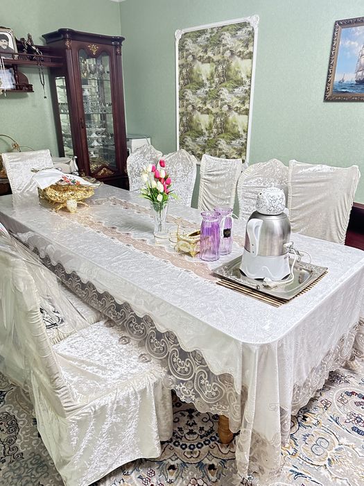 2.5м стол 1.1м стулья сатылады