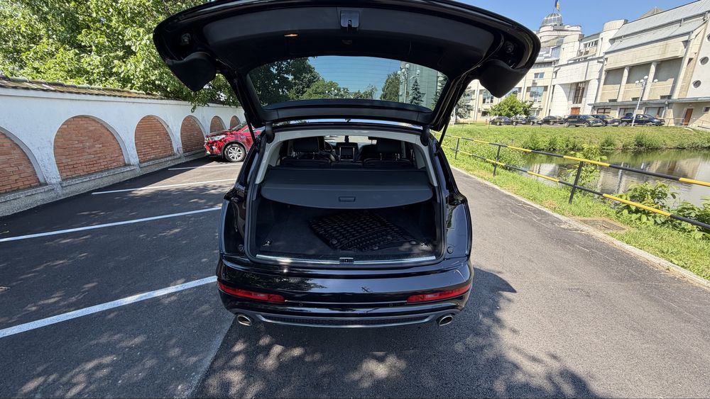 Audi Q7 3.0 TDI Quattro 245 CP – Impecabil