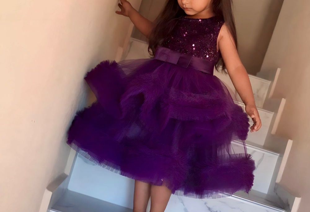 децка рокля е отлично състовние