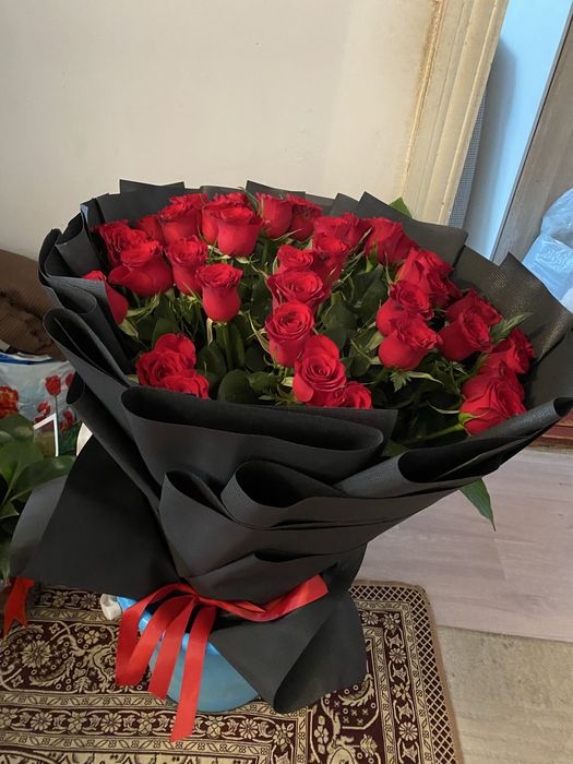 Цветы свежие, пришли сегодня ночью