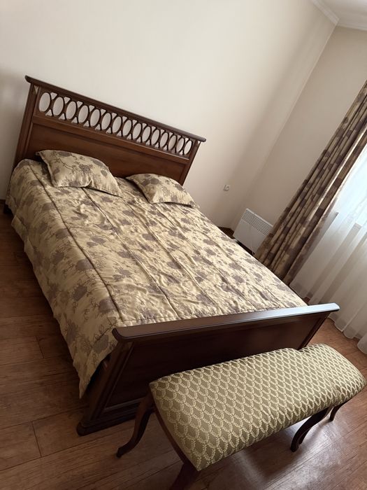 Продам кровать, тумбу, шкаф