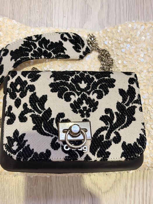 Стилна дамска чанта  Obag