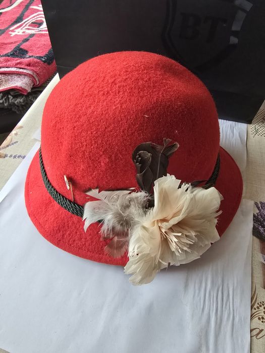 Pălărie tiroleză Fedora/pălării roșii