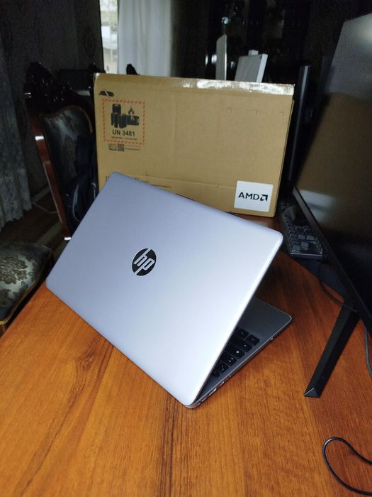 Продается ноутбук HP Laptop 250 G8 AMD Ryzen 3 8/256 15.6 FHD