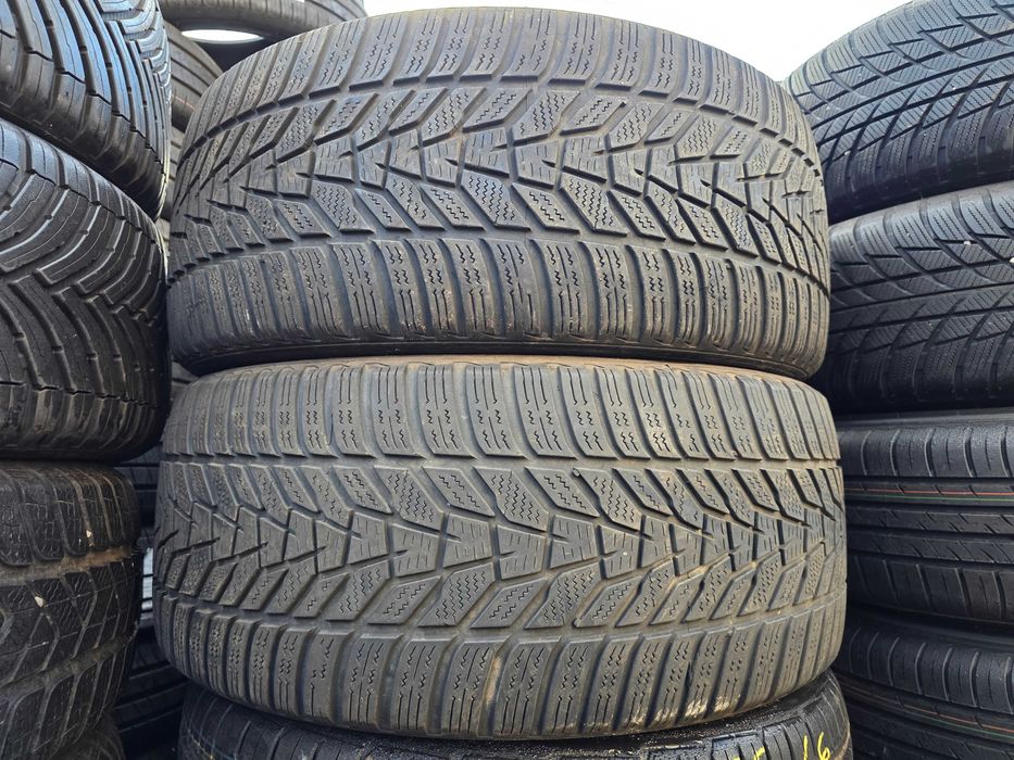 2бр Зимни гуми 245 40 19 - Hankook - DOT 2022