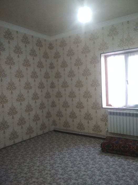 Nur to'yxonasi yonida 6 sotix 1 sotix zaxvat joyi bor hovli sotiladi