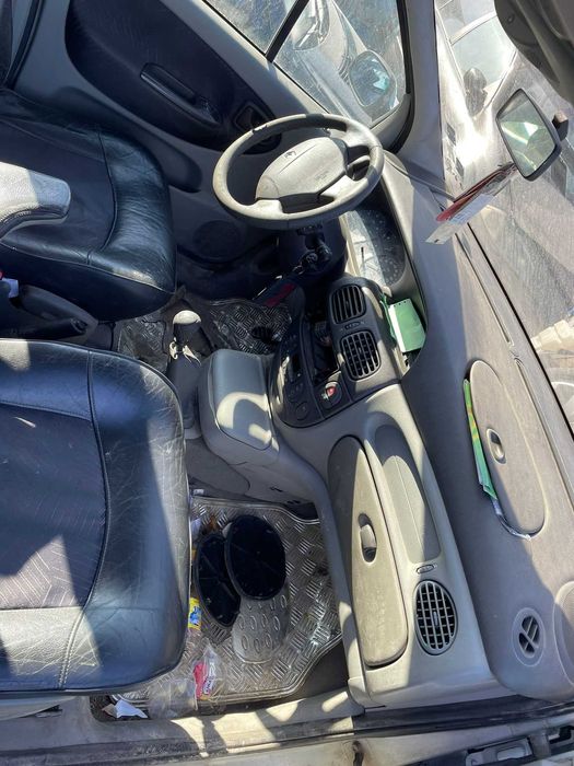 На части Renault Megane Scenic  / Рено Меган Сценик 1.6i - 2.0i - 1.9d