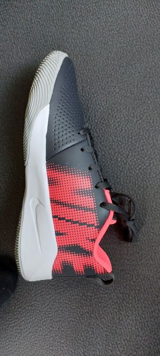 Adidași nike originali noi  in cutie 37,5