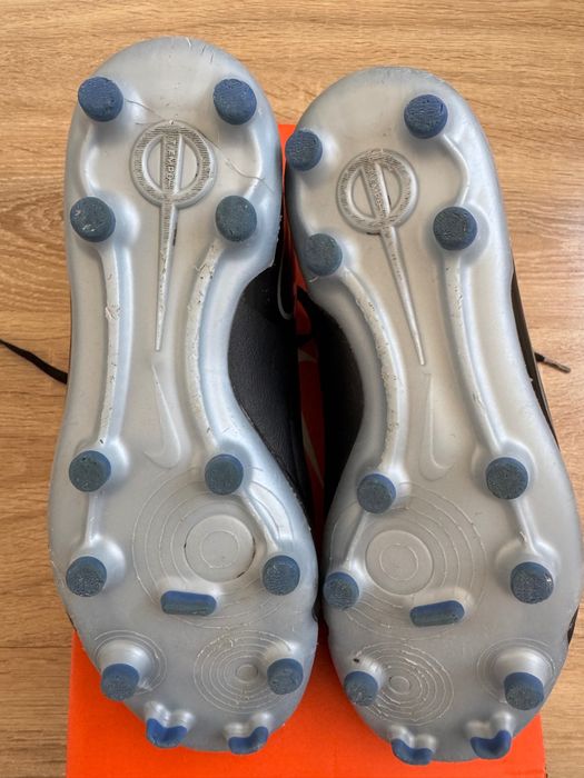 Nike Ghete de fotbal LEGEND 10 ACADEMY FG/MG Nr. 37.5