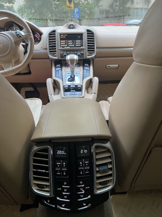 PORSCHE Cayenne 2013 — imagine 4
