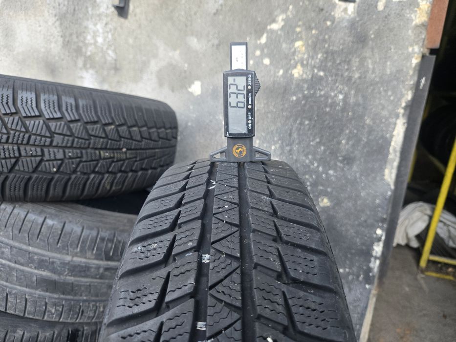 175 55 15 и 155 60 15 Falken зимни.