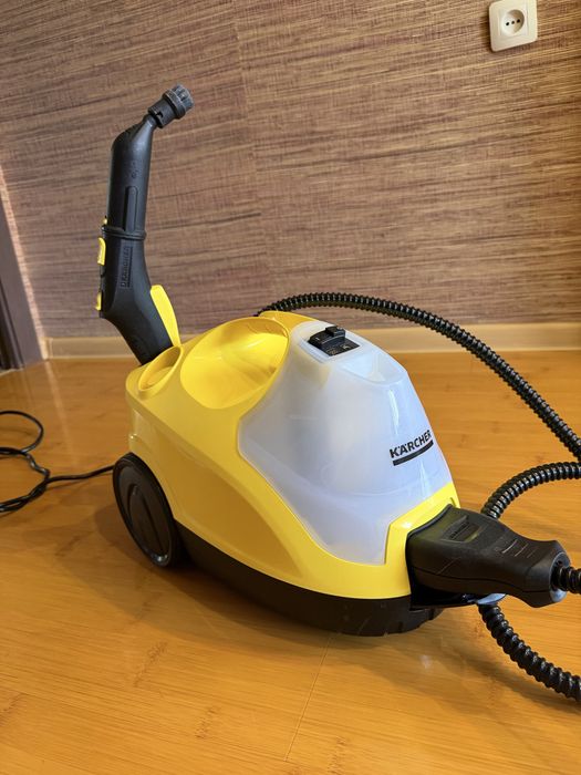 Срочно продаю Пароочиститель Kärcher SC 4 EasyFix