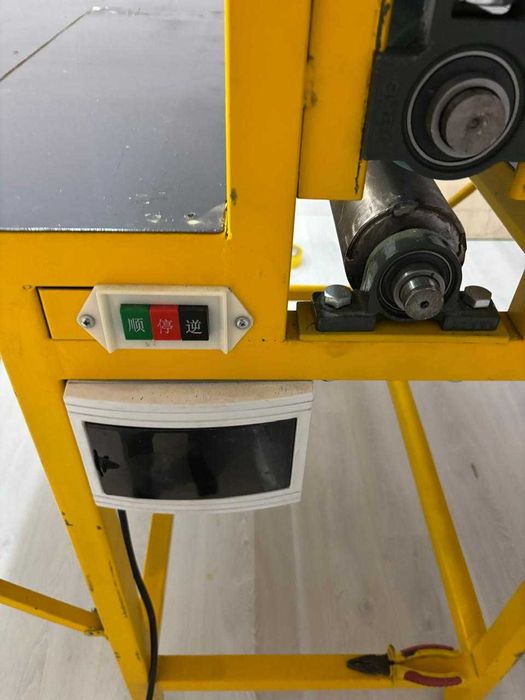 продам валковый пресс 990мм