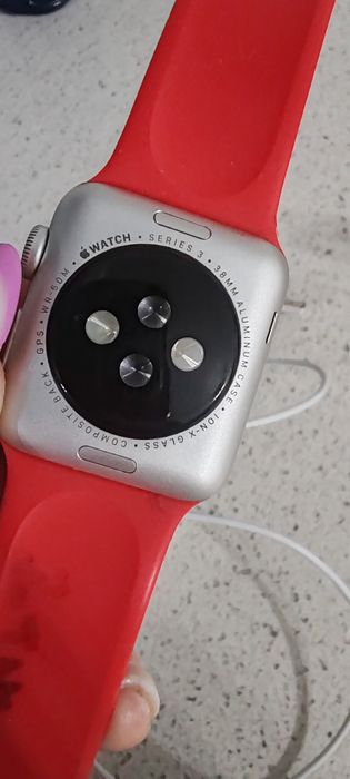 Продам apple watch series 3