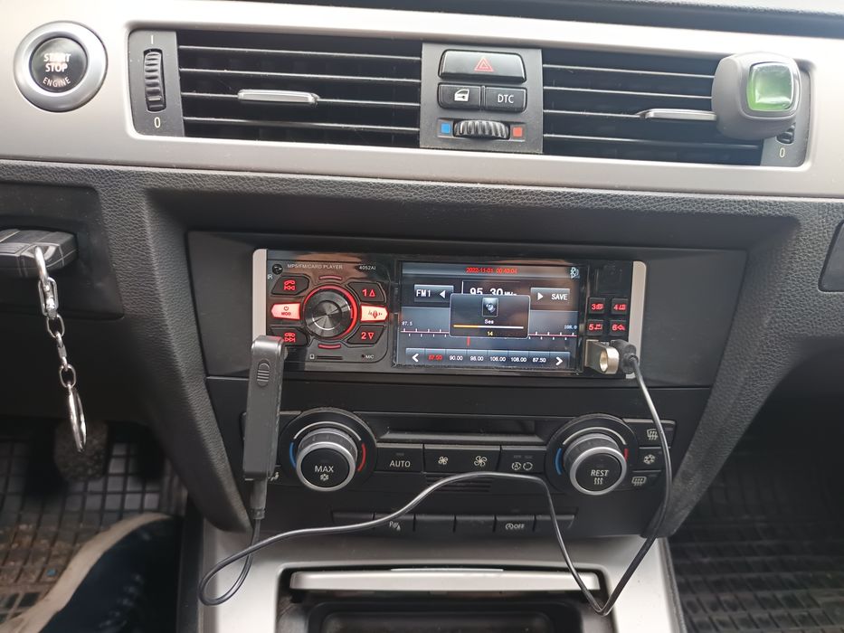 Автомобилно радио