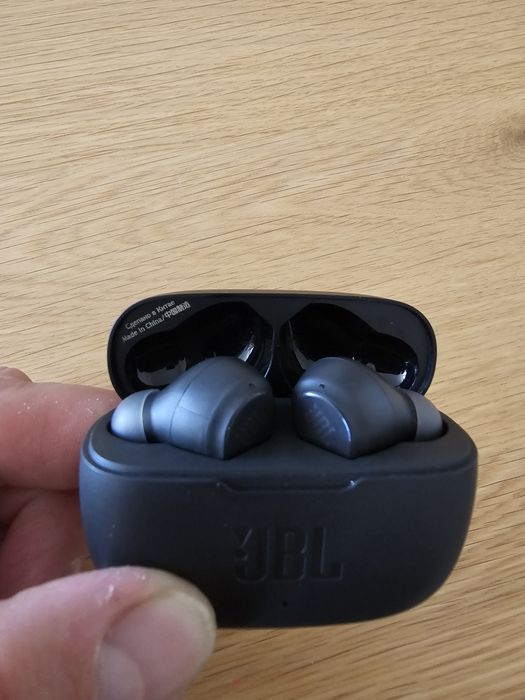 JBL WAVE 200 TWS - блутут слушалки