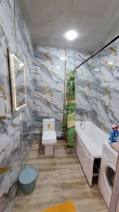 1 комнатная с мебелью и техникой в центре Чирчика