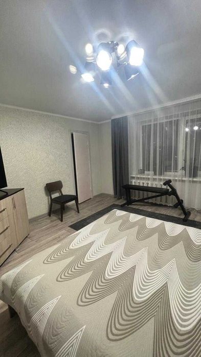 Продам 4 ком квартиру в Центре