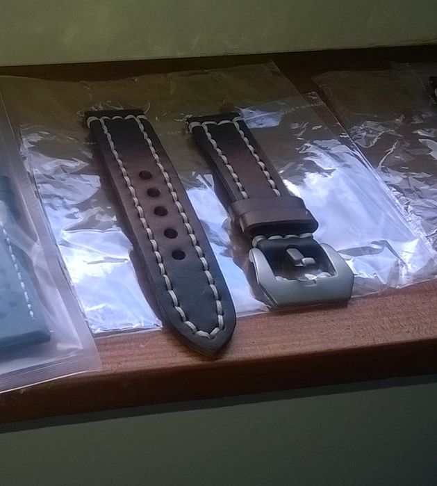 Каишки часовник естествена кожа