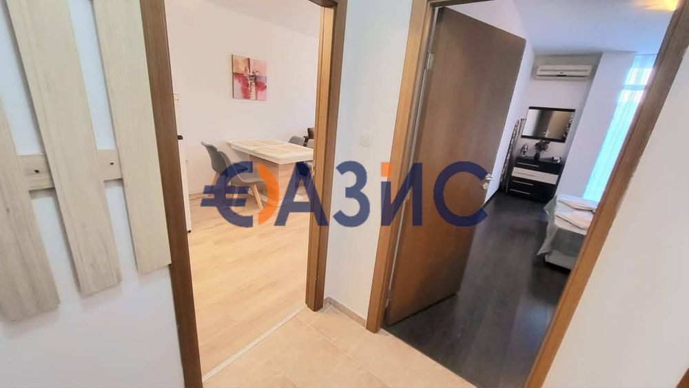 Продава се Двустаен апартамент в к.к. Слънчев бряг - 67 кв.м за 662 €/кв.м - Снимка #9