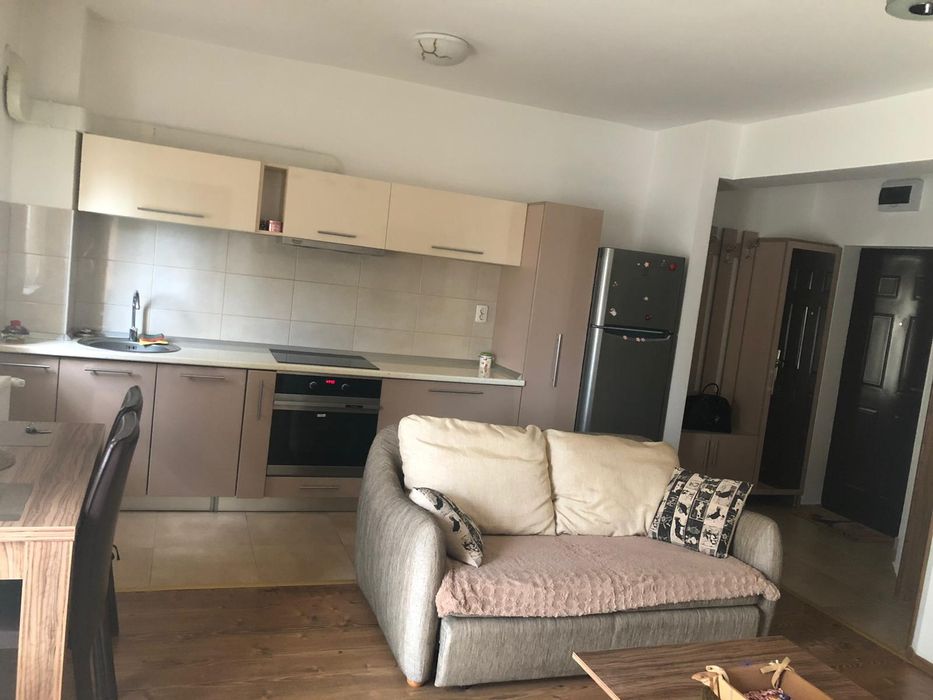 Apartament cu 2 camere de închiriat
