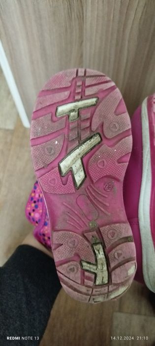 Продам сапоги для девочки