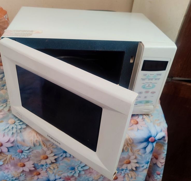 Продается Микроволновка Samsung