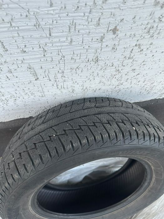 Продам шины  215/60/R16