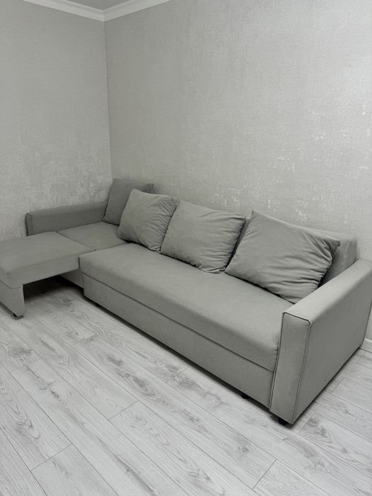 Диван угловой